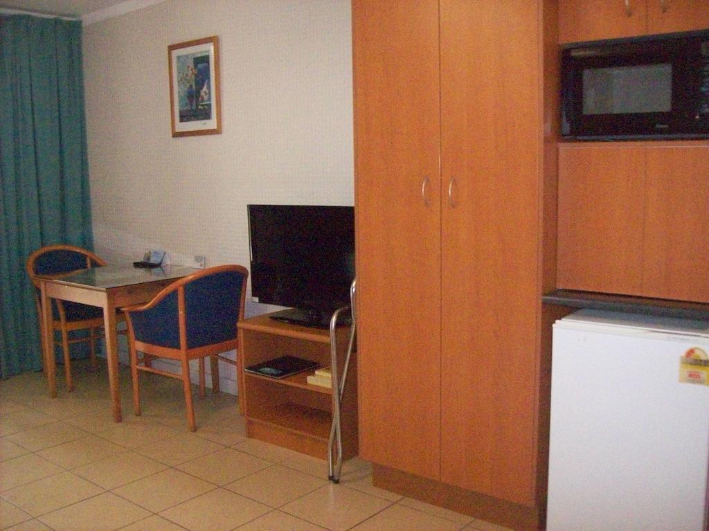 South Gladstone Motel Quarto foto